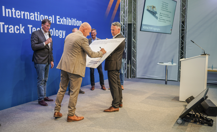 MoU - Pro Rail, R2A, Strukton, Volker Rail (6).jpg