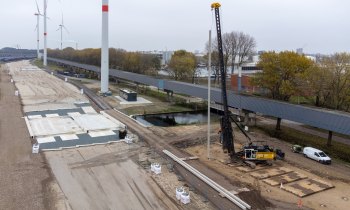 21-371 Eerste paal Westhaven Amsterdam (3).jpg